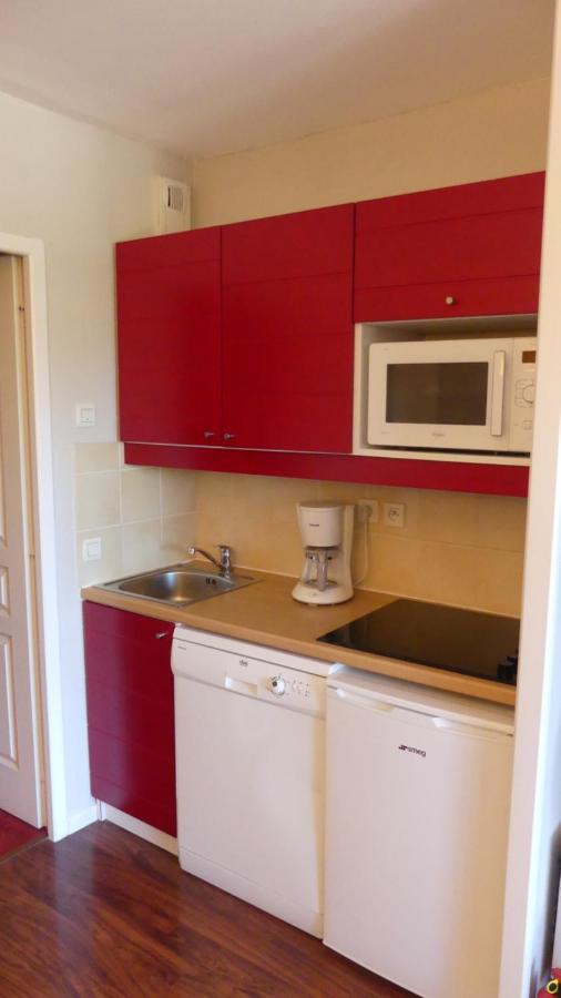 Charmant Appartement Avec Piscine. Monflanquin Ngoại thất bức ảnh